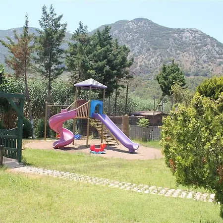 Klados Otel 3*